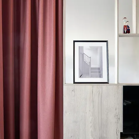 Apartment Riverside By Lion Danzig