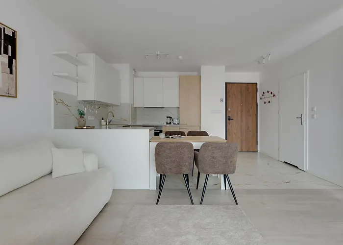 Riverside By Lion * グダニスク